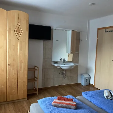 Ahornegger Apartment *